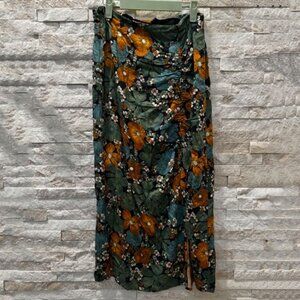 VOLCOM Skirt - Size M